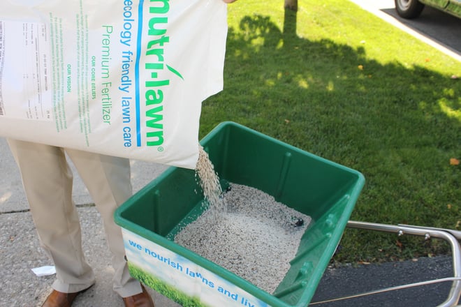 Scene27pouringfert1 (1)